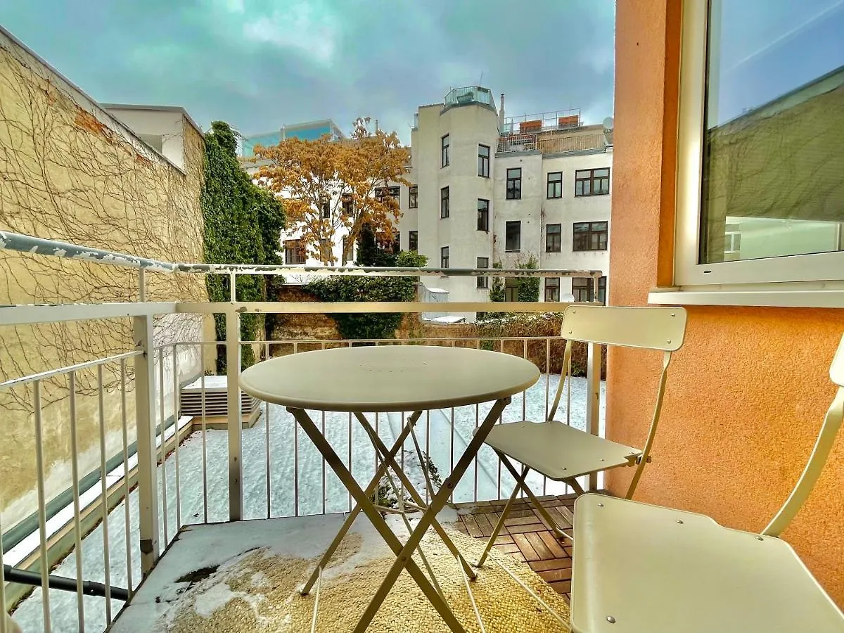 וינה Premium Apartment With Balcony In Classy Area 0*,  אוסטריה