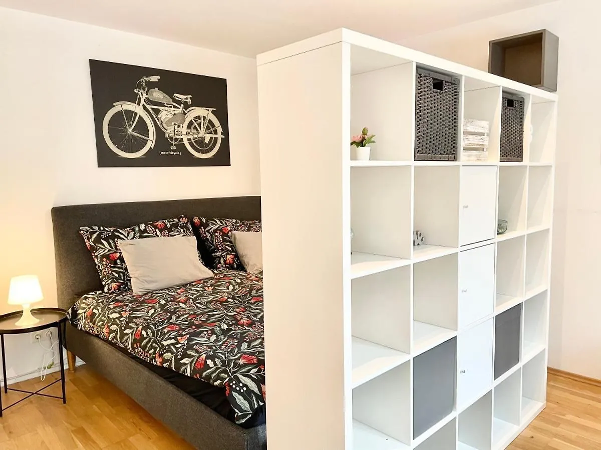 וינה Premium Apartment With Balcony In Classy Area אוסטריה