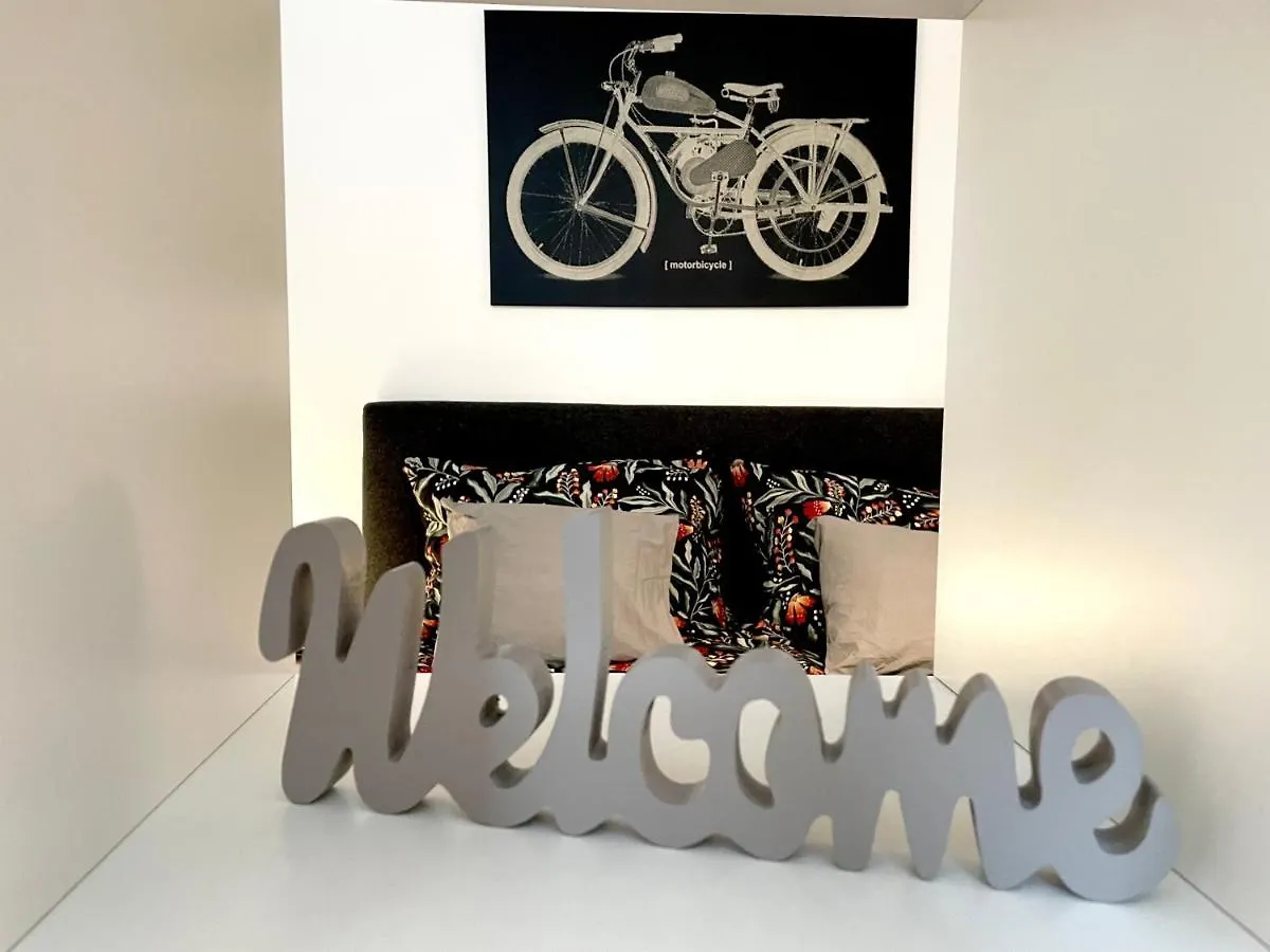 Premium Apartment With Balcony In Classy Area Vienna Austria