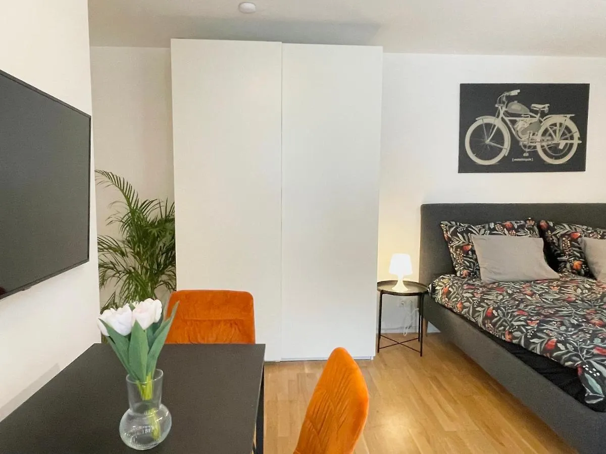 Premium Apartment With Balcony In Classy Area Vienna